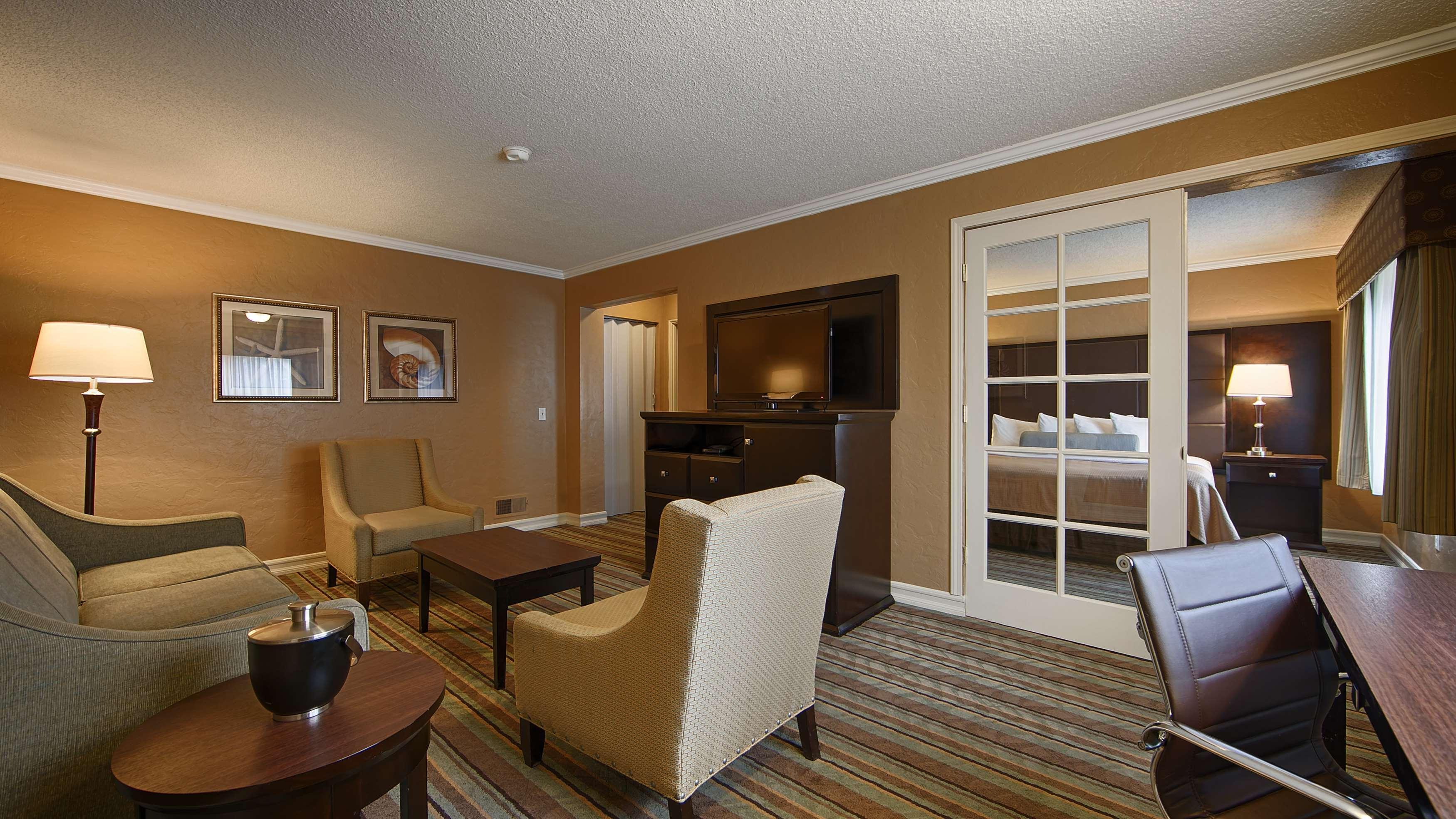 Best Western Carmel'S Town House Lodge Bagian luar foto
